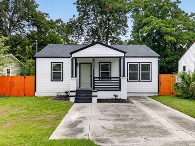 2136 Commander Road, North Charleston, SC 29405