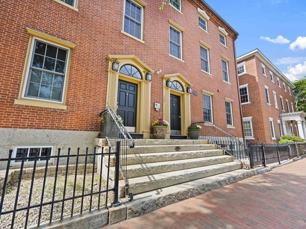 159 State Street, Unit 2A, Portsmouth, NH 03801