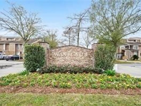 215 AVANT GARDE Circle , Unit 215, Kenner, LA 70065