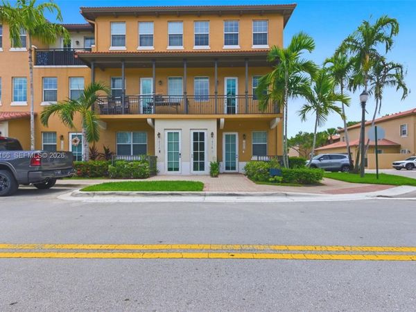 14776 SW 10th St , Unit 10501, Pembroke Pines, FL 33027