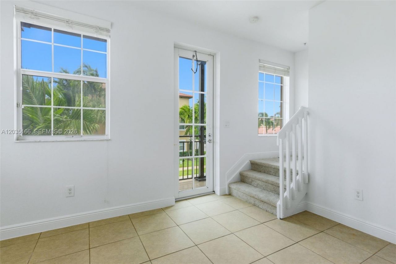 14776 SW 10th St , Unit 10501, Pembroke Pines, FL 33027 Photo