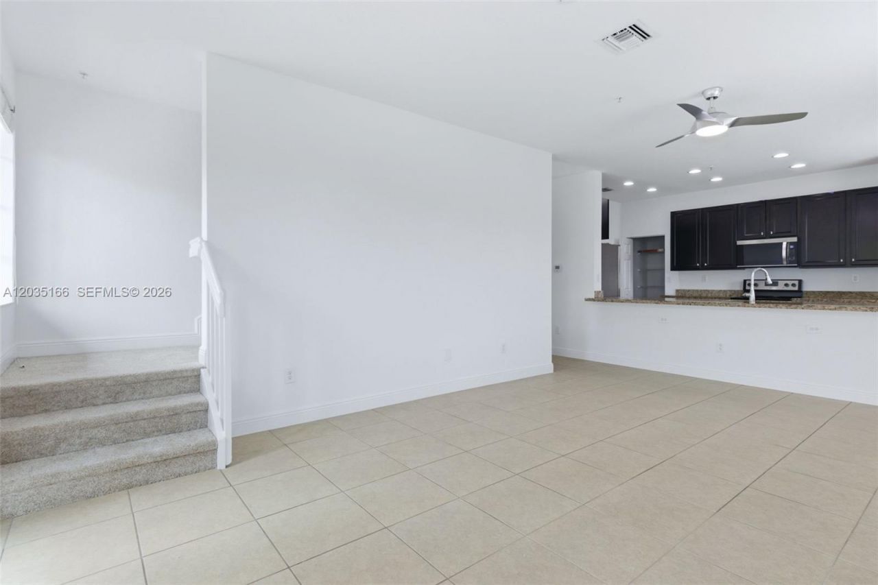 14776 SW 10th St , Unit 10501, Pembroke Pines, FL 33027 Photo