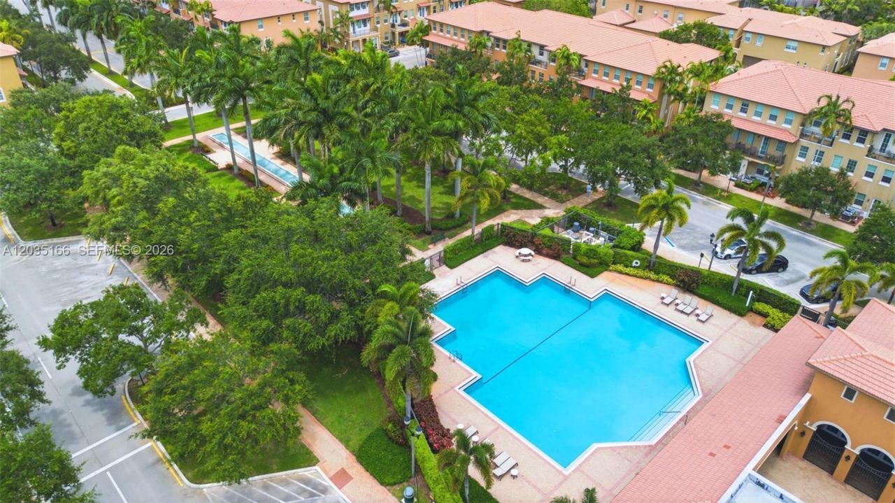 14776 SW 10th St , Unit 10501, Pembroke Pines, FL 33027 Photo