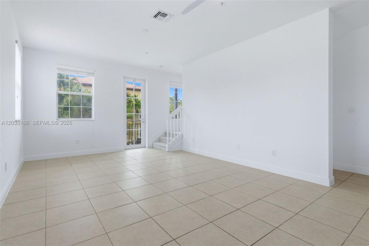 14776 SW 10th St , Unit 10501, Pembroke Pines, FL 33027 Photo