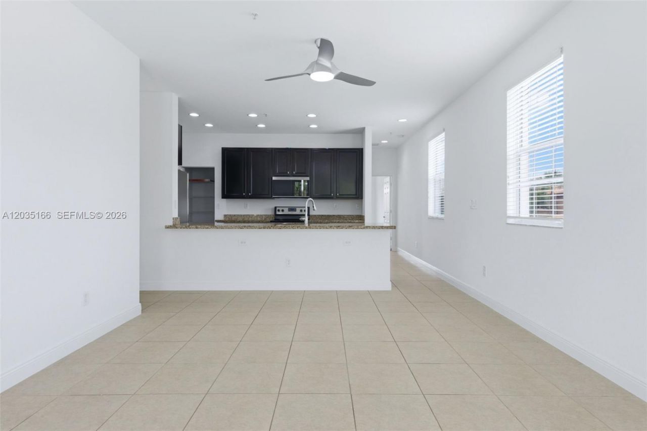 14776 SW 10th St , Unit 10501, Pembroke Pines, FL 33027 Photo