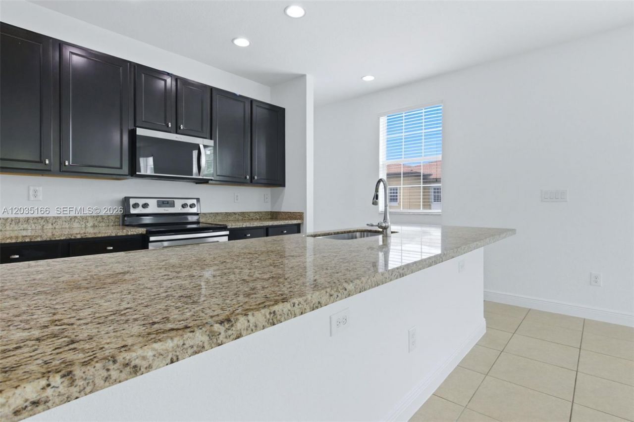 14776 SW 10th St , Unit 10501, Pembroke Pines, FL 33027 Photo
