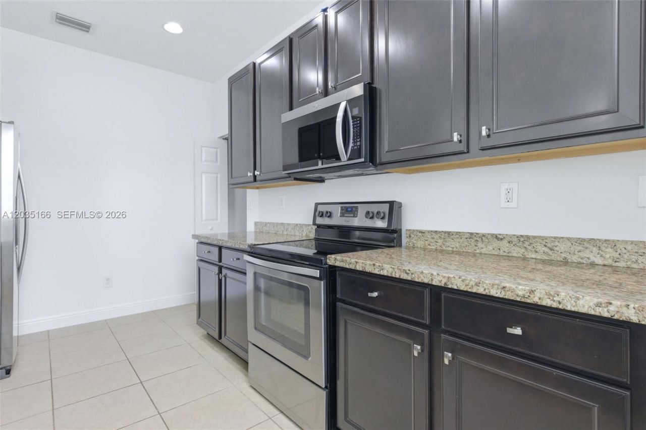 14776 SW 10th St , Unit 10501, Pembroke Pines, FL 33027 Photo