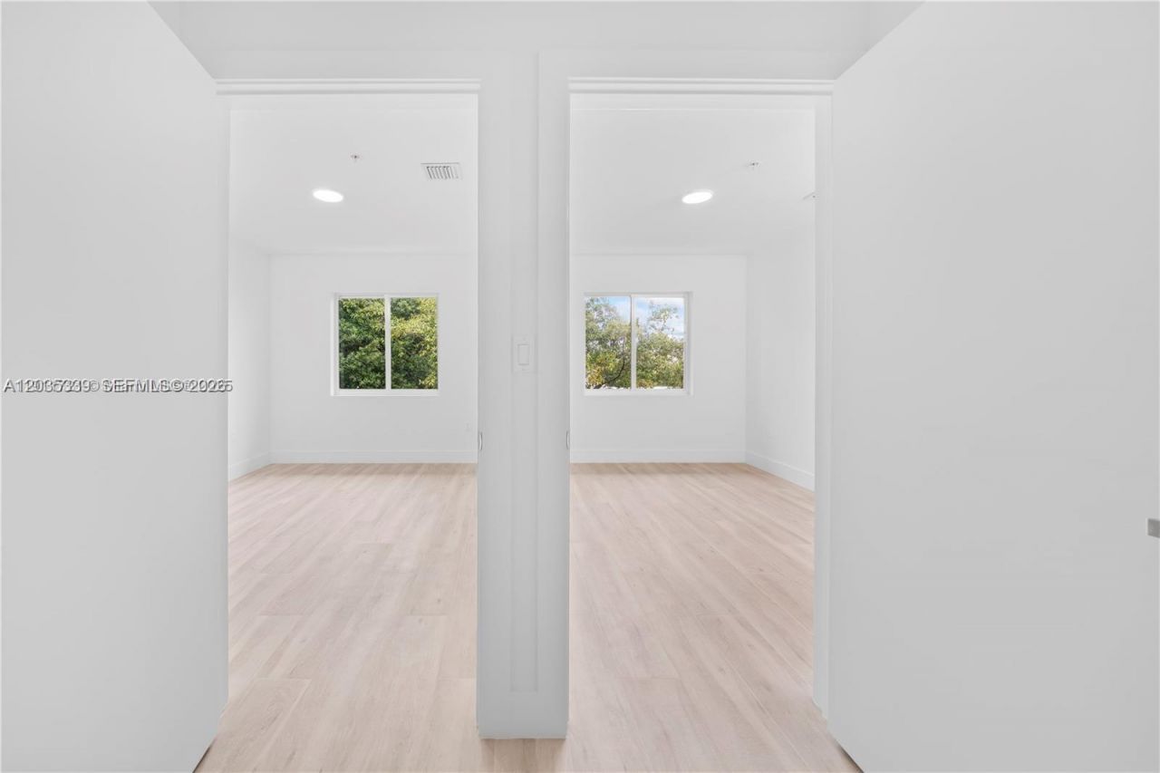 32 NW 14th Ave , Unit 4, Miami, FL 33125 Photo