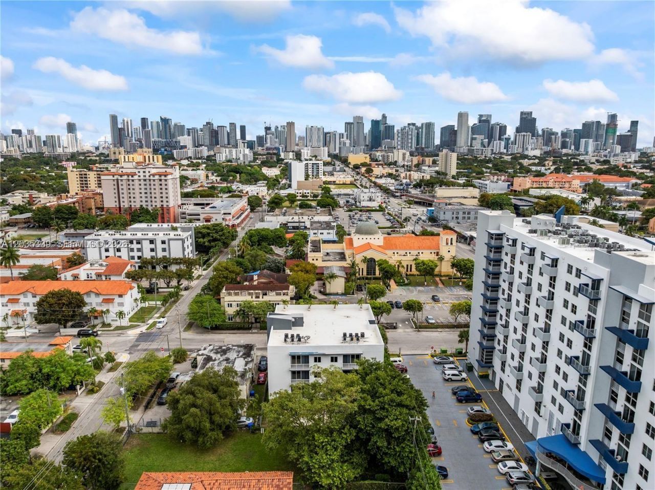 32 NW 14th Ave , Unit 4, Miami, FL 33125 Photo