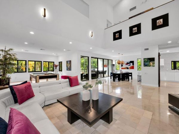 2000 S Bayshore Dr, Unit 65, Miami, FL 33133