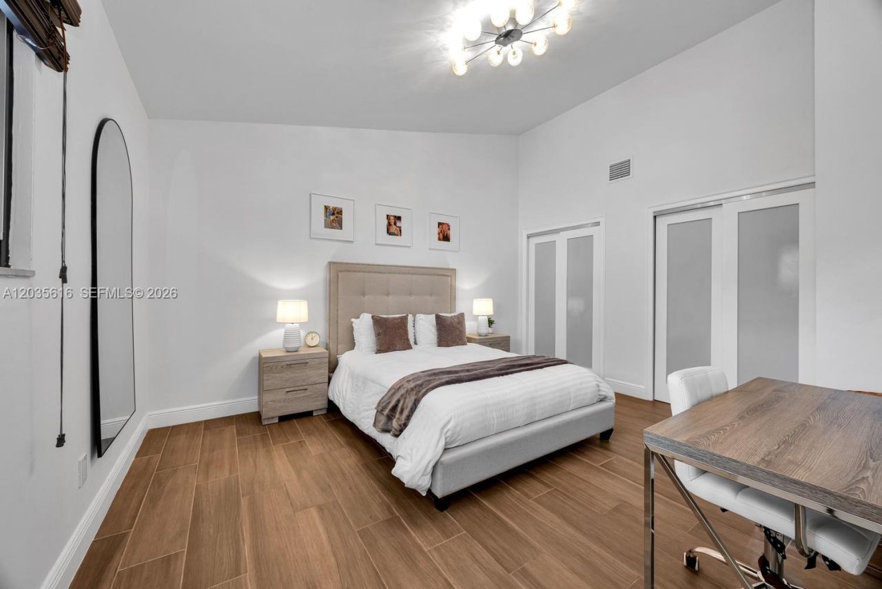2000 S Bayshore Dr, Unit 65, Miami, FL 33133 Photo