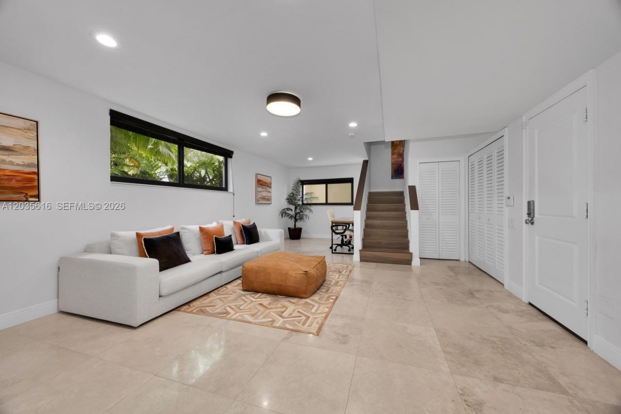 2000 S Bayshore Dr, Unit 65, Miami, FL 33133 Photo