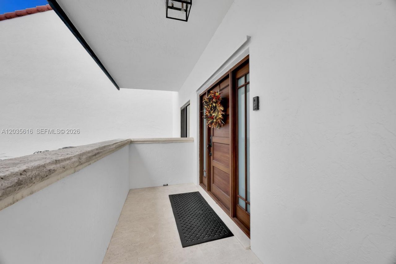 2000 S Bayshore Dr, Unit 65, Miami, FL 33133 Photo