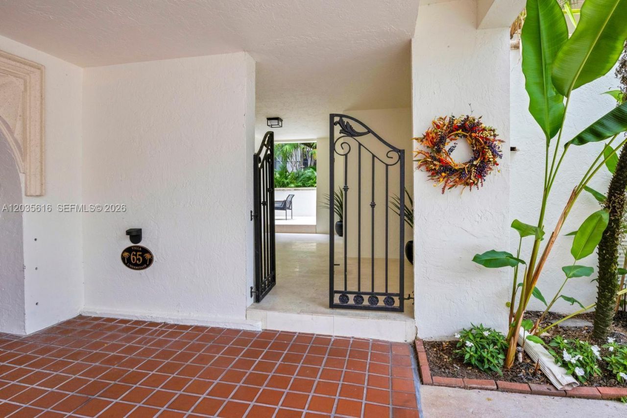 2000 S Bayshore Dr, Unit 65, Miami, FL 33133 Photo