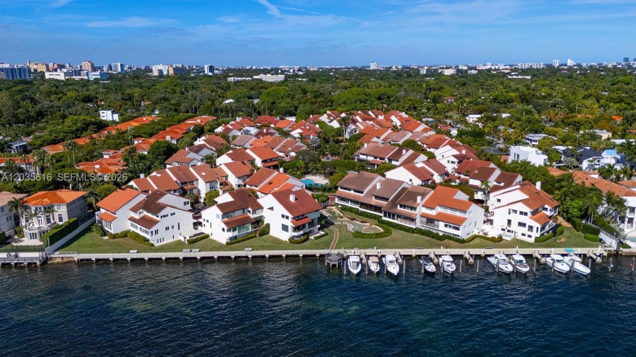 2000 S Bayshore Dr, Unit 65, Miami, FL 33133 Photo