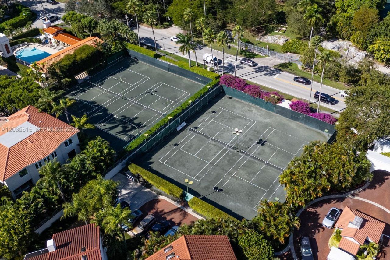 2000 S Bayshore Dr, Unit 65, Miami, FL 33133 Photo