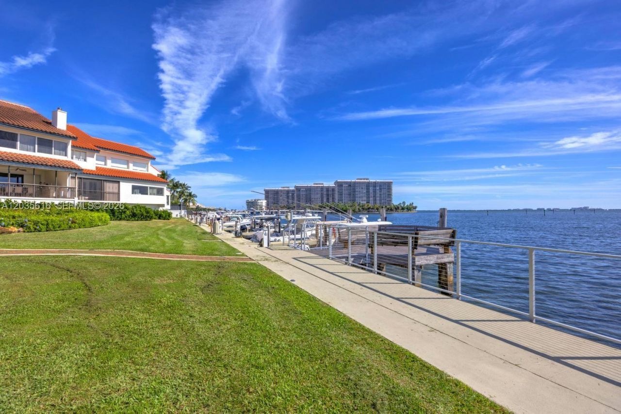 2000 S Bayshore Dr, Unit 65, Miami, FL 33133 Photo
