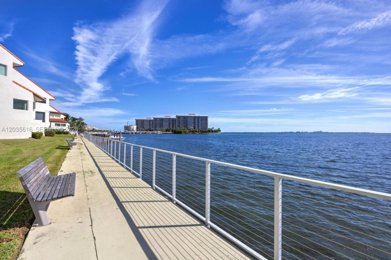 2000 S Bayshore Dr, Unit 65, Miami, FL 33133 Photo