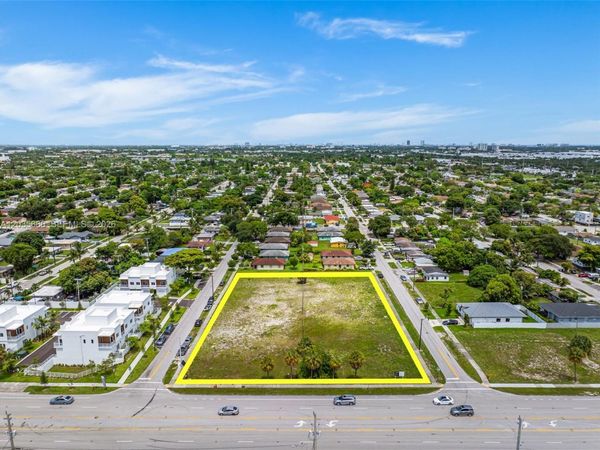 NW 31st Ave , Pompano Beach, FL 33069
