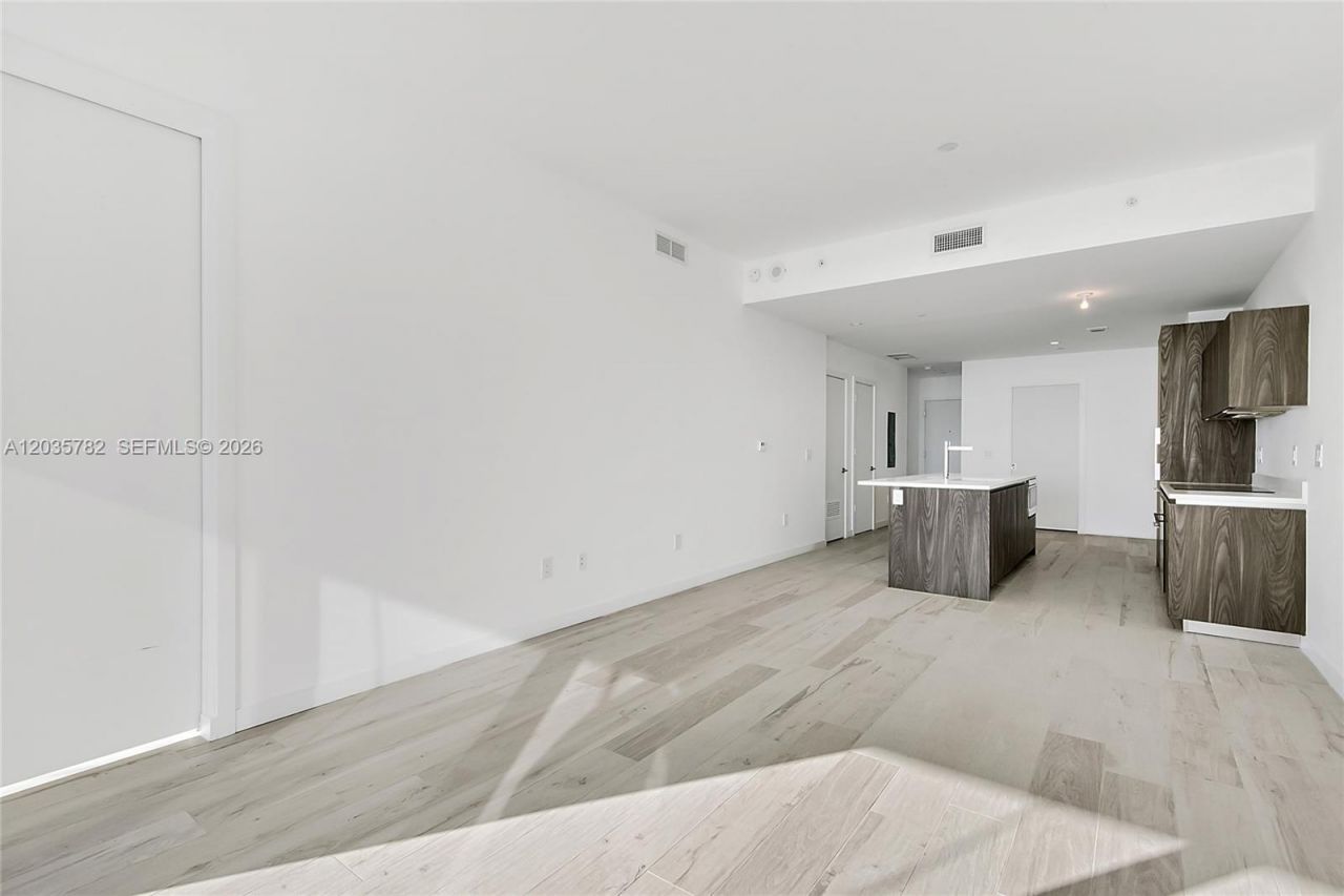 480 NE 31st St, Unit 904, Miami, FL 33137 Photo
