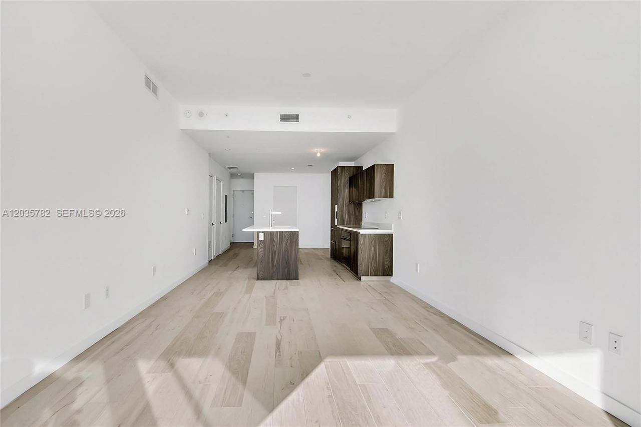 480 NE 31st St, Unit 904, Miami, FL 33137 Photo