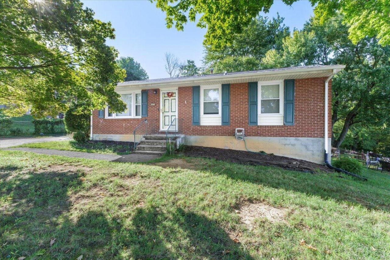 3742 Norway Ave Nw, Roanoke, VA 24017 Main Photo
