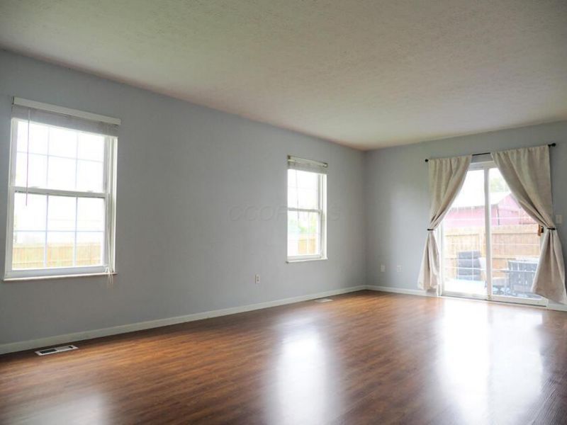 991 Bootman Drive, Columbus, OH 43228 Photo 6