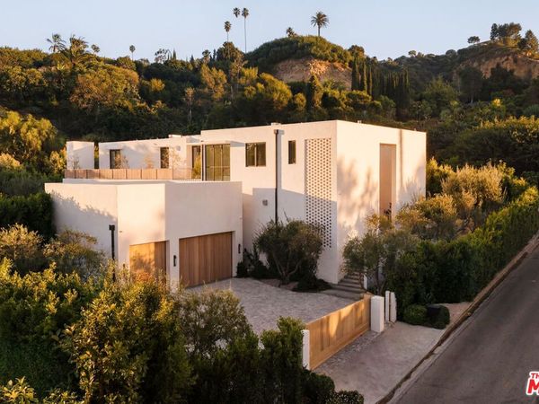1307 N Doheny Drive, Los Angeles, CA 90069