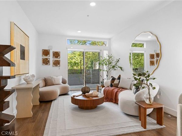 218 N El Molino Avenue, Unit 207, Pasadena, CA 91101