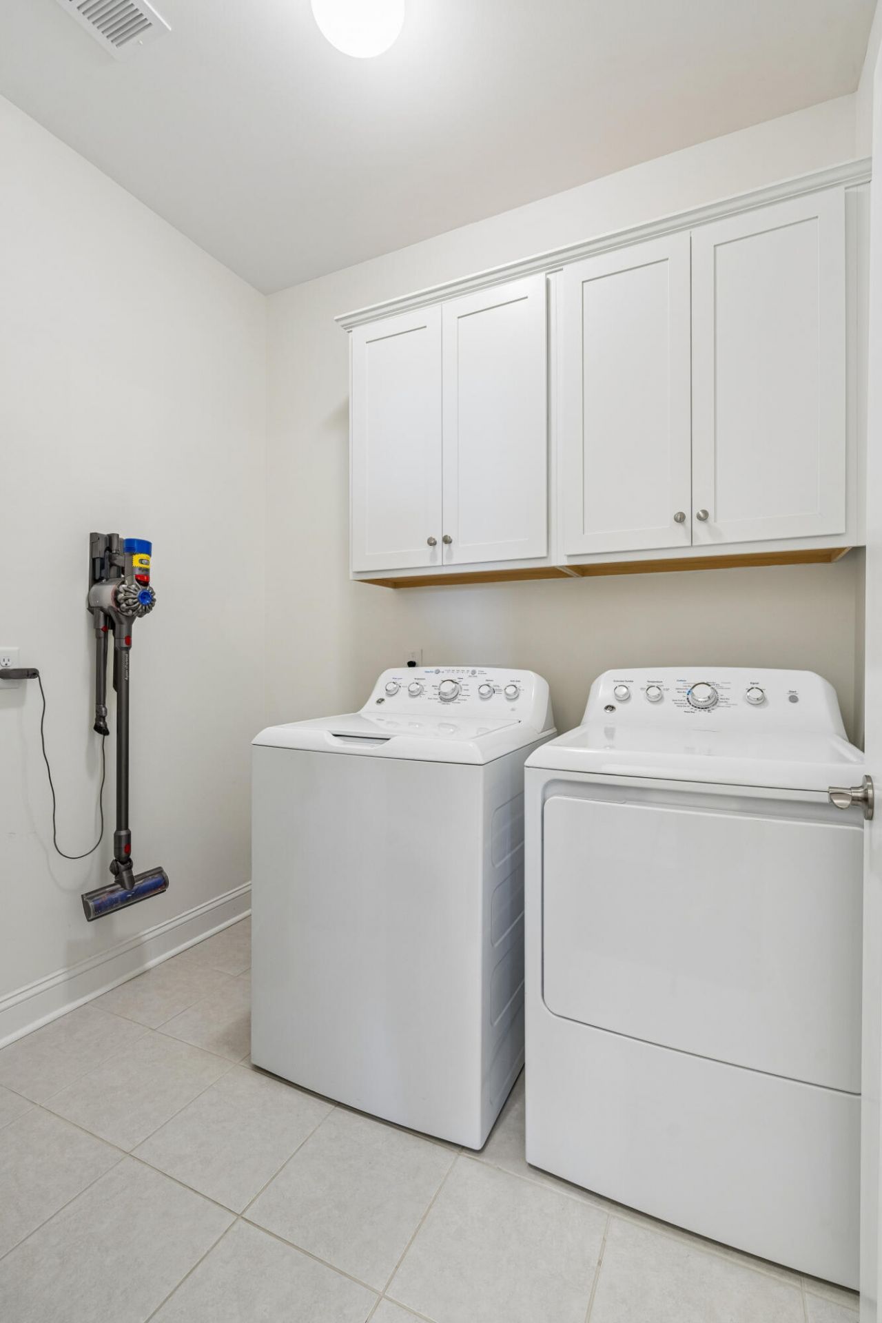 2134 Saint Johns Woods Parkway Photo 41