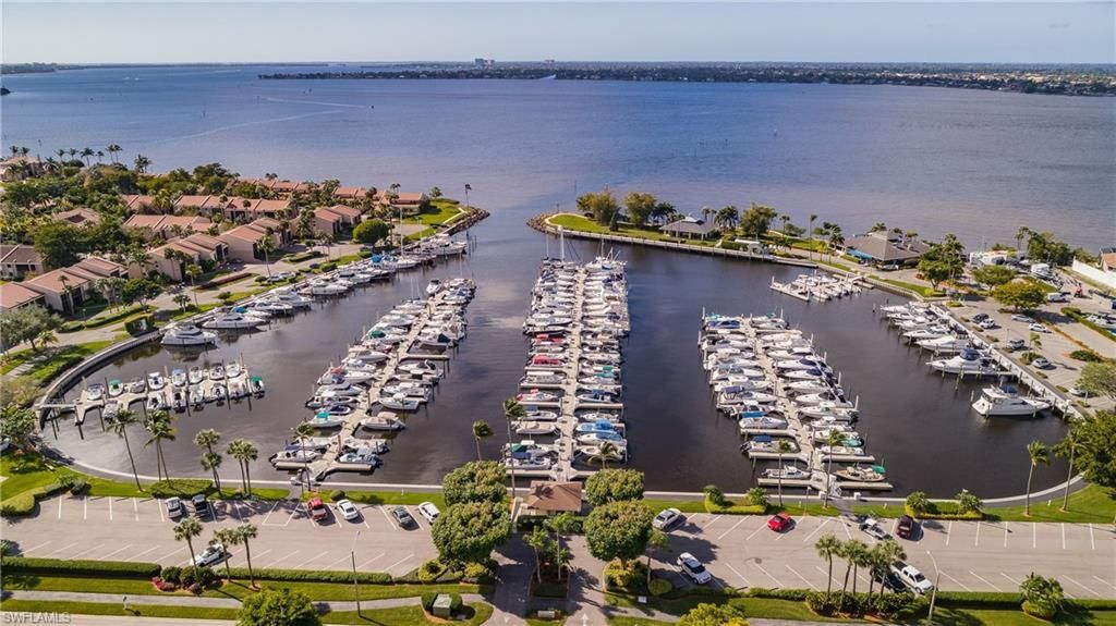 9900 Sunset Cove Ln, Unit 114, Fort Myers, FL 33919 Photo