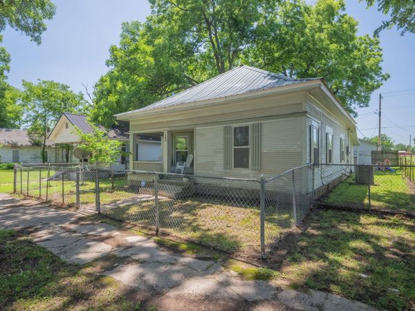 208 F Street SE, Miami, OK 74354