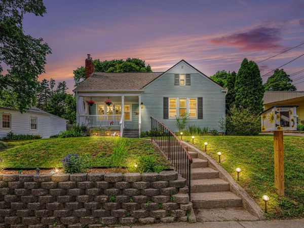1855 Philadelphia Avenue SE, Grand Rapids, MI 49507