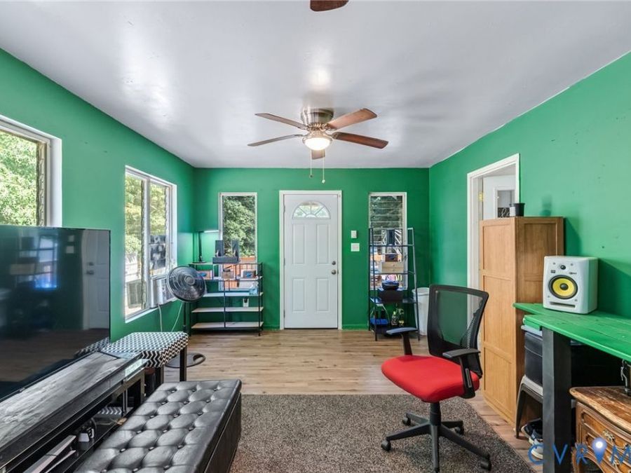 Property Image 32