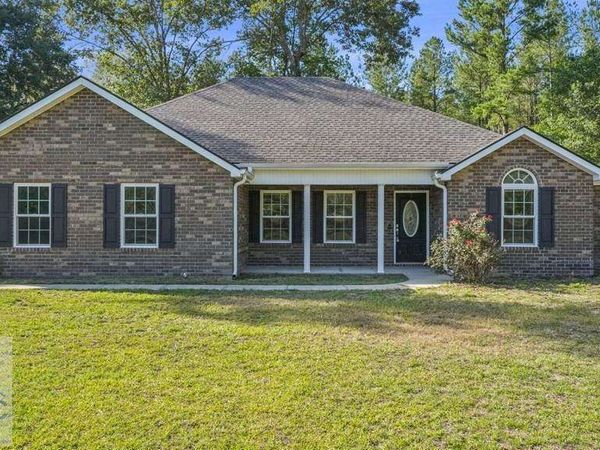 200 Hughes Loop Nw, Ludowici, GA 31316