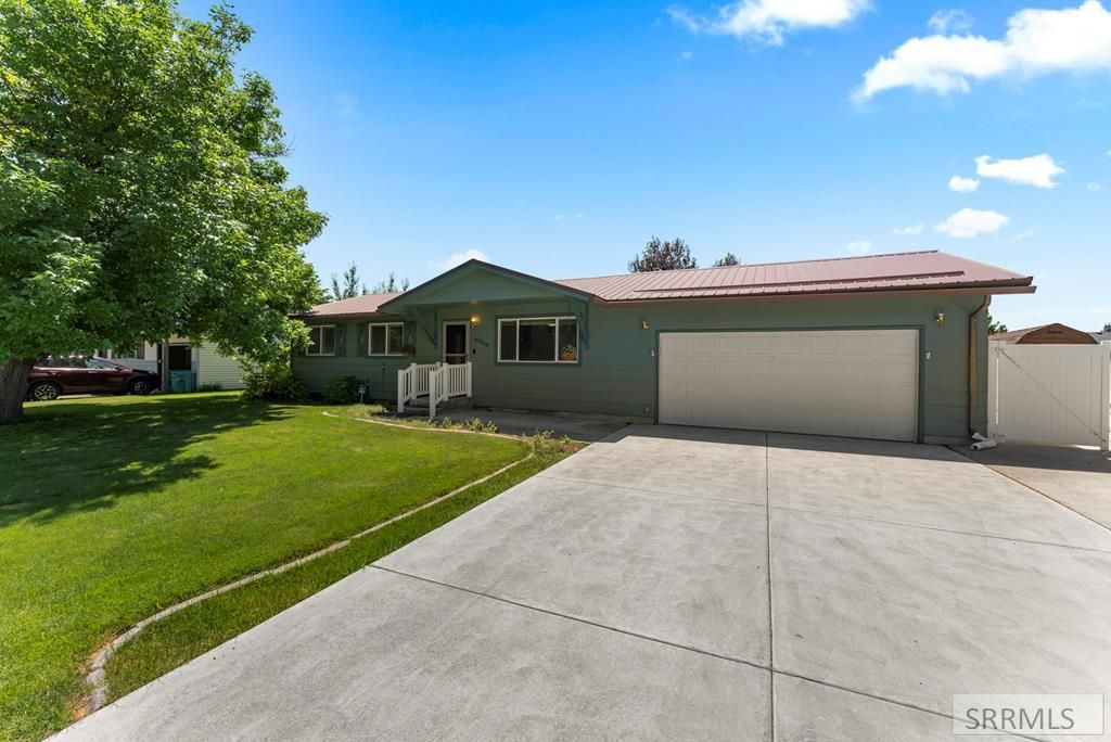 3730 E Michelle Street, Idaho Falls, ID 83401 Main Photo