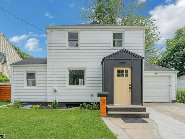 12 Lerome Pl, Teaneck, NJ 07666