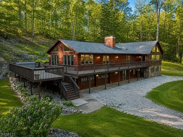 1127 Dark Moon Rd, Frelinghuysen, NJ 07860
