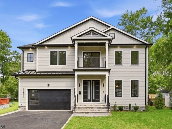 20 Hampton Ter, Livingston, NJ 07039