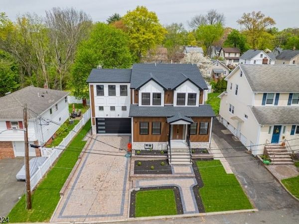 42 2Nd St, Dumont, NJ 07628