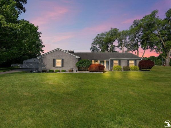 6579 Centennial Drive, Temperance, MI 48182