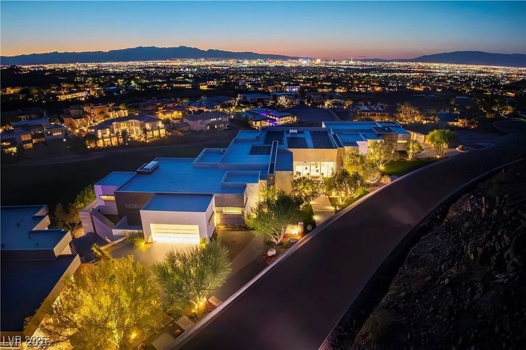 621 Majestic Rim Drive , Henderson, NV 89012