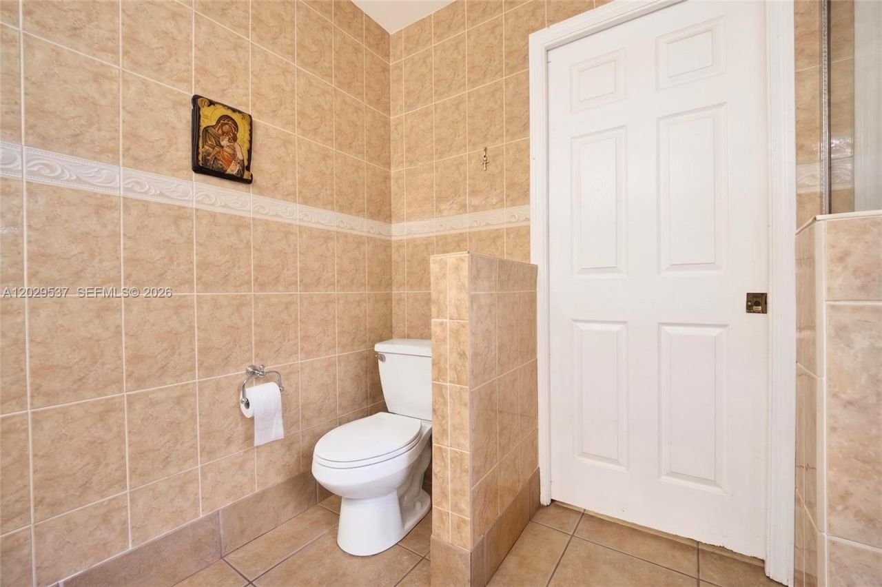 6124 NW 40th St , Coral Springs, FL 33067 Photo
