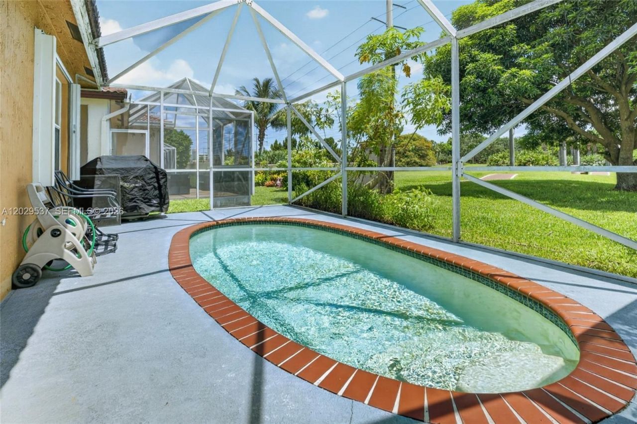 6124 NW 40th St , Coral Springs, FL 33067 Photo