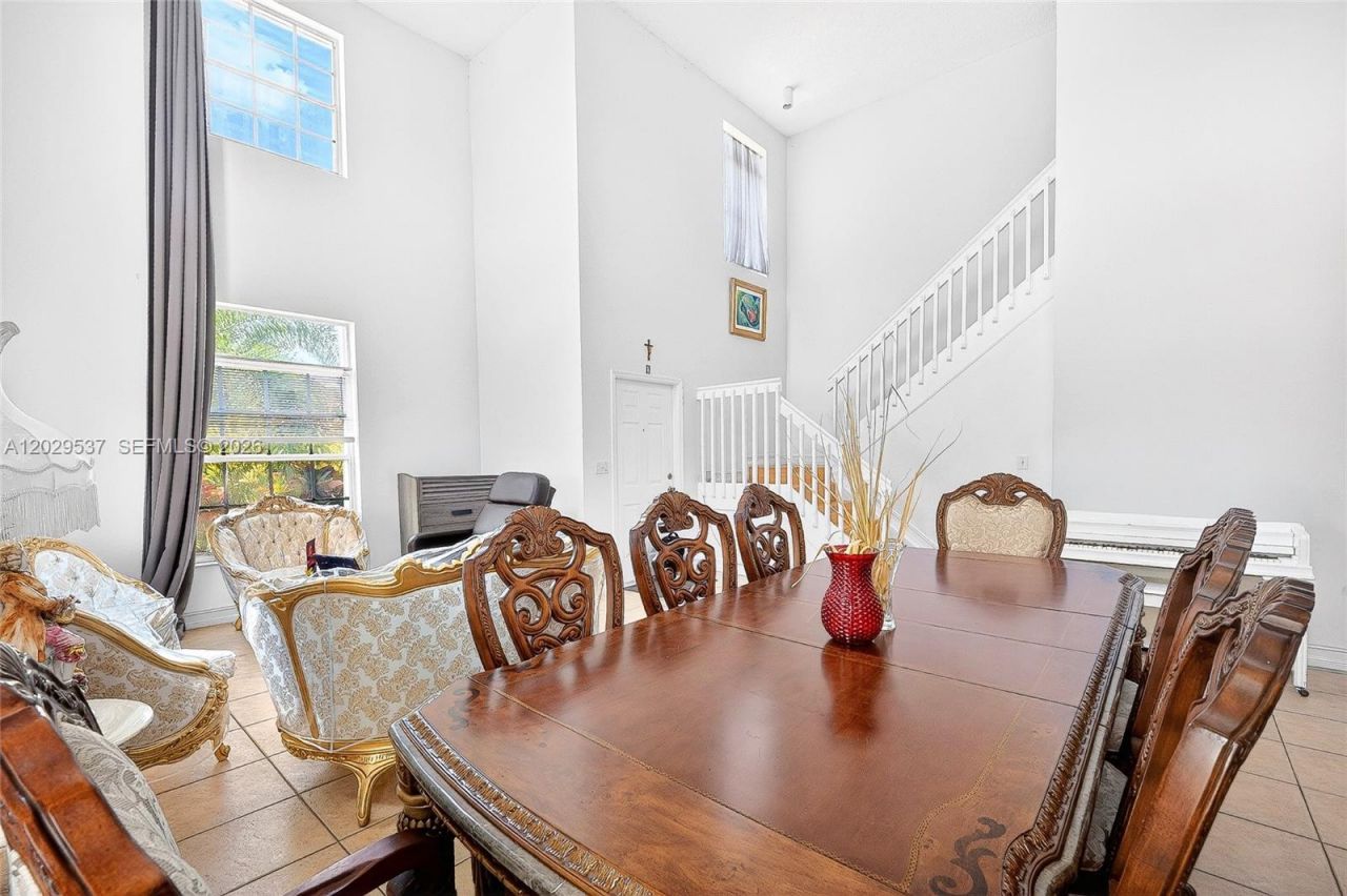 6124 NW 40th St , Coral Springs, FL 33067 Photo