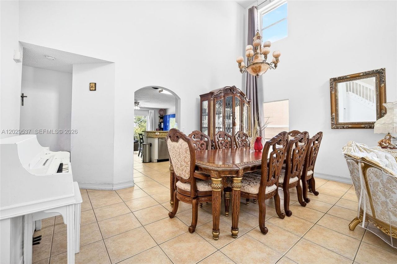 6124 NW 40th St , Coral Springs, FL 33067 Photo