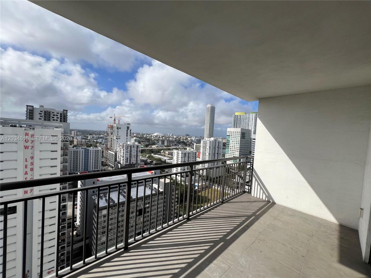 999 SW 1st Ave , Unit 2405, Miami, FL 33130 Photo