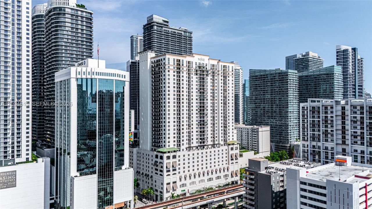 999 SW 1st Ave , Unit 2405, Miami, FL 33130 Photo