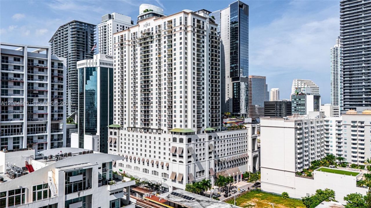 999 SW 1st Ave , Unit 2405, Miami, FL 33130 Photo
