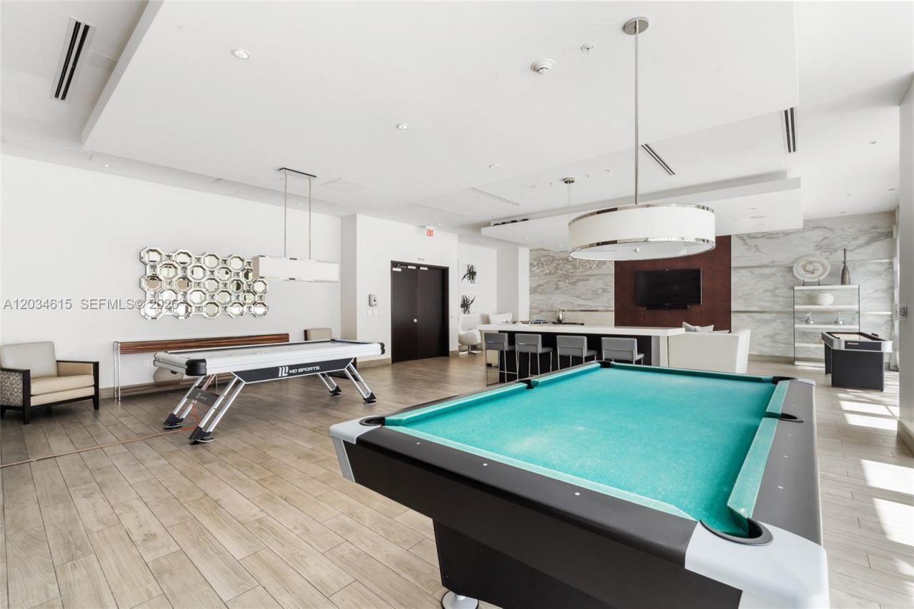 999 SW 1st Ave , Unit 2405, Miami, FL 33130 Photo